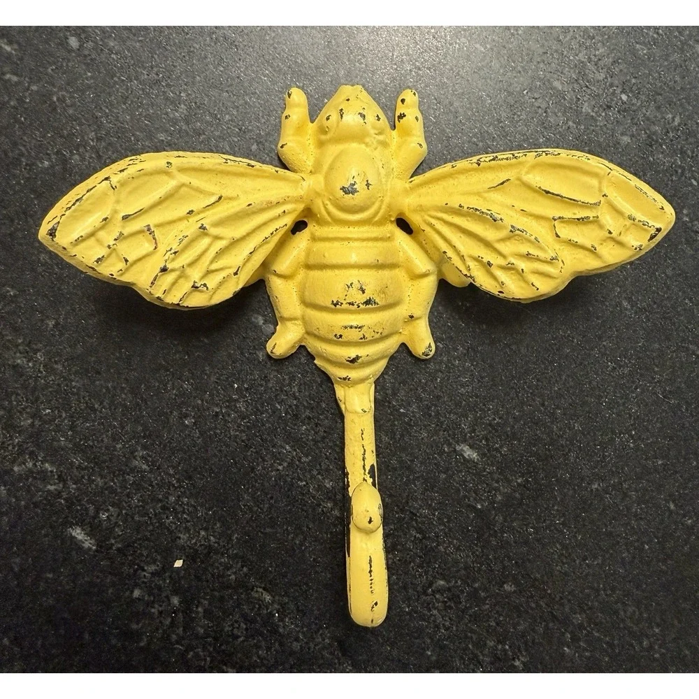 Set of 2 Yellow Cast Iron Bee Wall Hooks Rustic Distressed Coat Hat Key Hooks